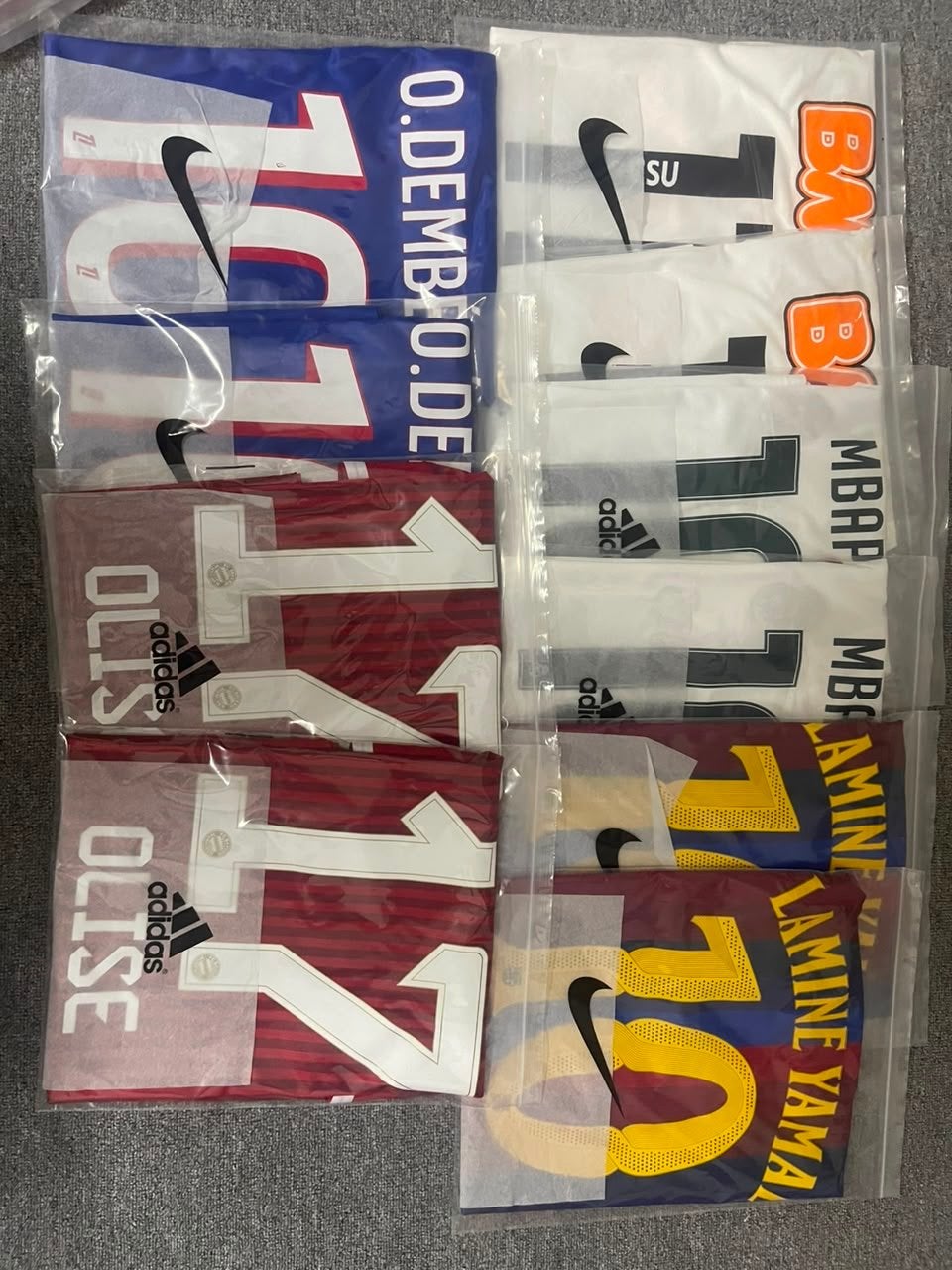 Voetbalshirts: PSG, Bayern, Barcelona, Real Madrid, Santos, Maat M, Ophalen of Verzenden, Nieuw, Shirt