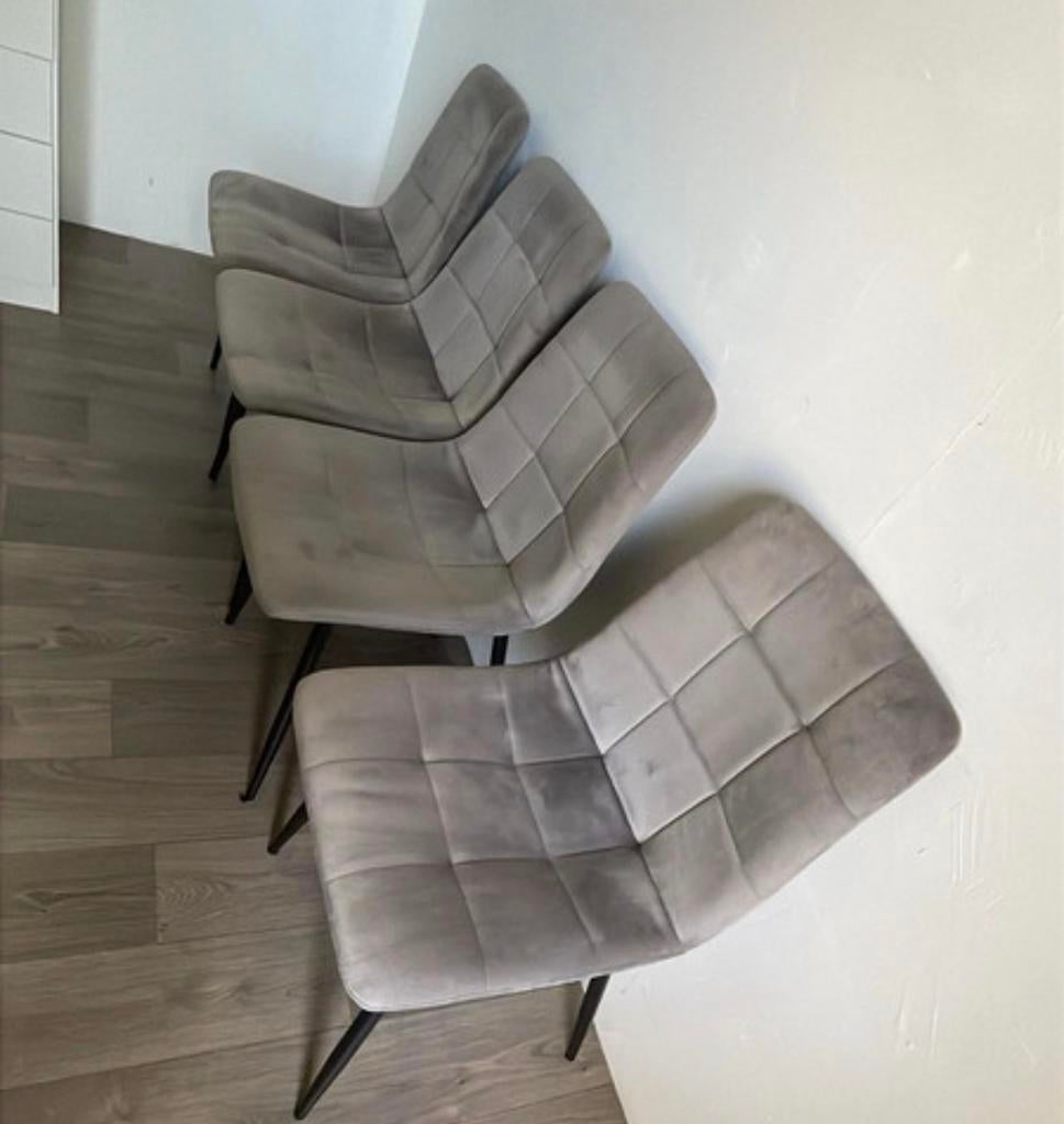 4 stoelen - Grijs - Ophalen in Den Haag, Gebruikt, Ophalen of Verzenden, Vier, Stof
