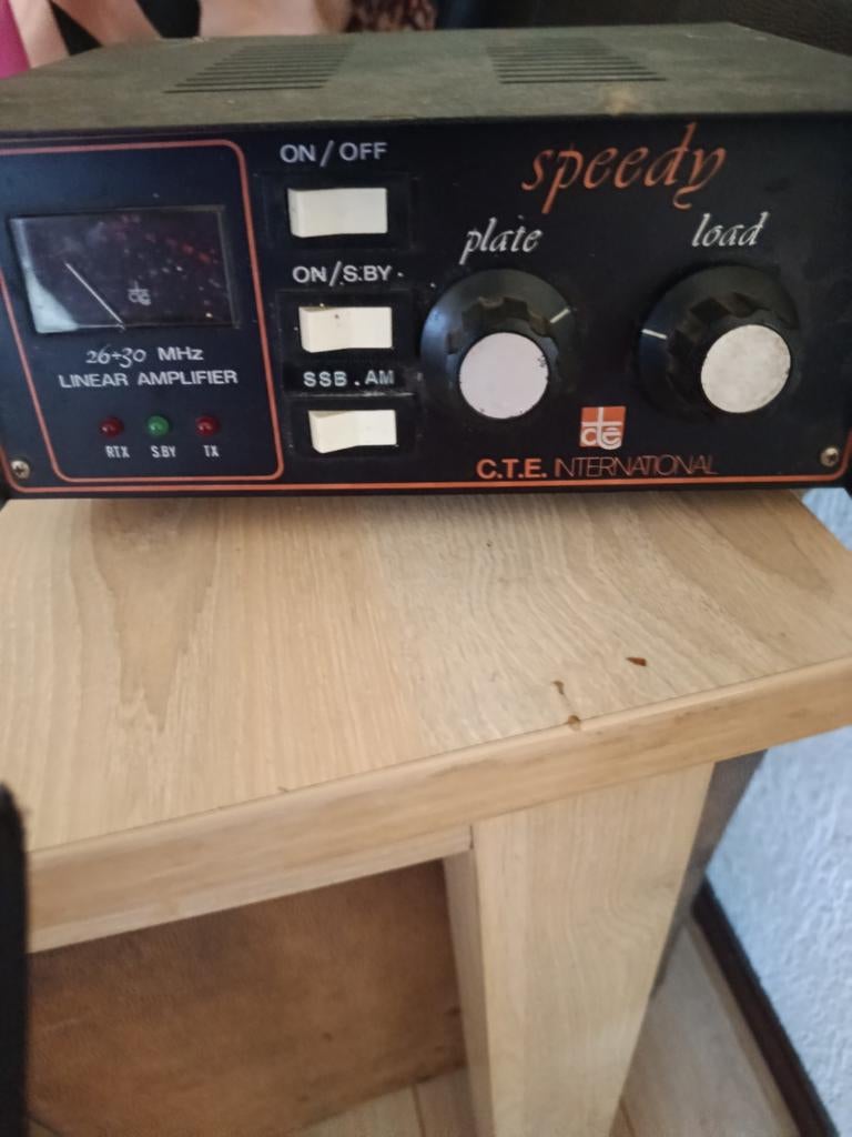 Speedy 26-30 MHz Lineaire Versterker, Ophalen