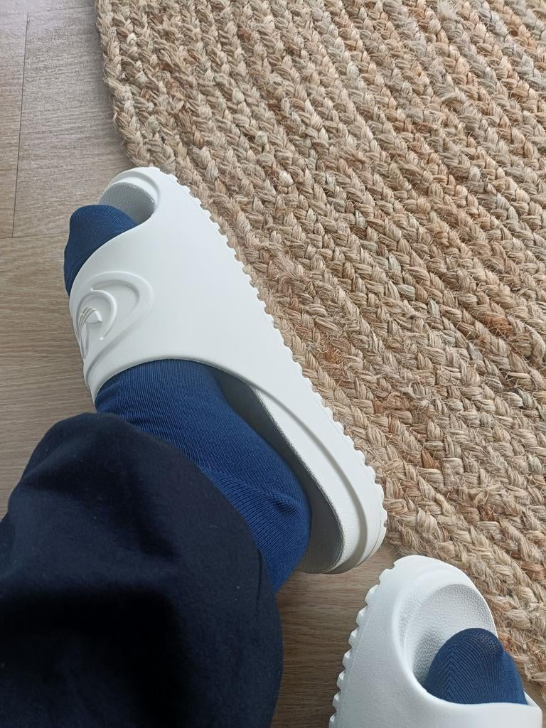 Witte gloednieuwe Adidas badslippers maat 41,5, Adidas, Wit, Nieuw, Overige maten