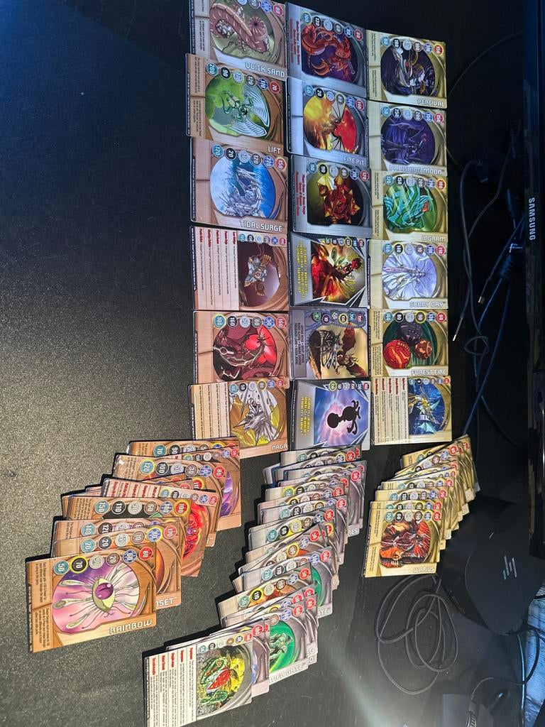Bakugan Battle Brawlers Gate Kaarten - Hardcover Collectie, Hobby en Vrije tijd, Verzamelkaartspellen | Overige, Ophalen of Verzenden