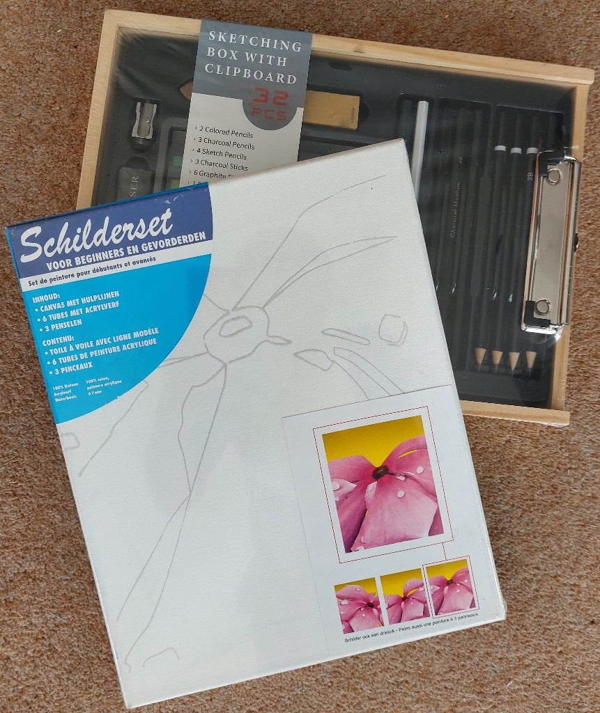 Hobbyset: Canvas met penselen & sketching box vol materiaal, Ophalen, Nieuw, Overige typen
