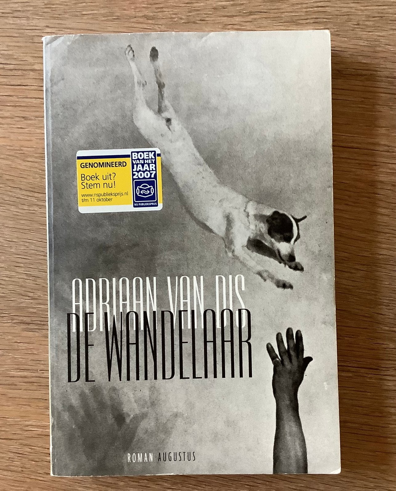Adriaan van Dis - De wandelaar GESIGNEERD ! Boek v/h jr 2007, Ophalen of Verzenden, Gelezen, Adriaan van Dis
