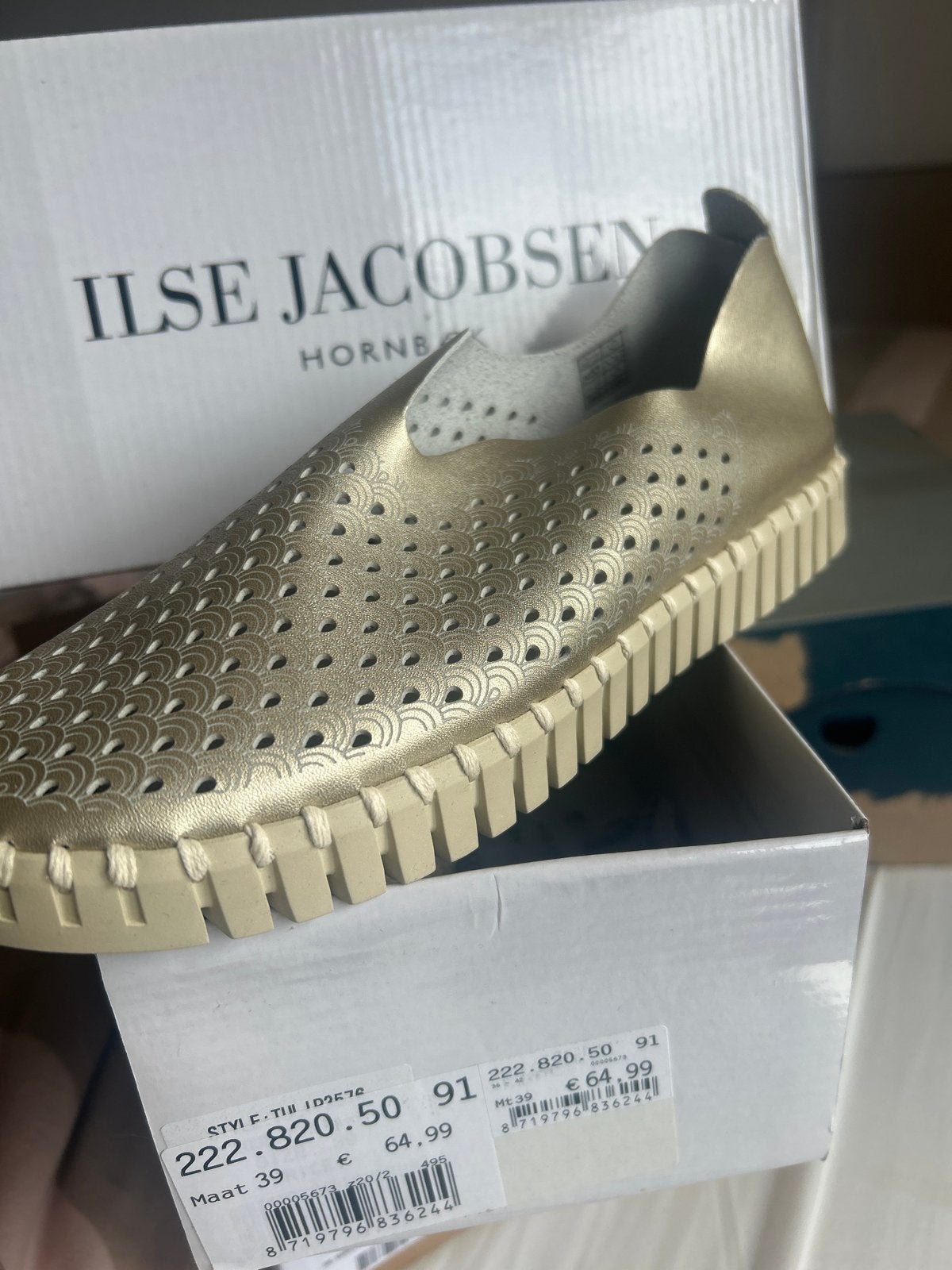 Ilse Jacobsen instappers goudkleurig maat 39, Ophalen of Verzenden, Nieuw, Overige kleuren, Instappers