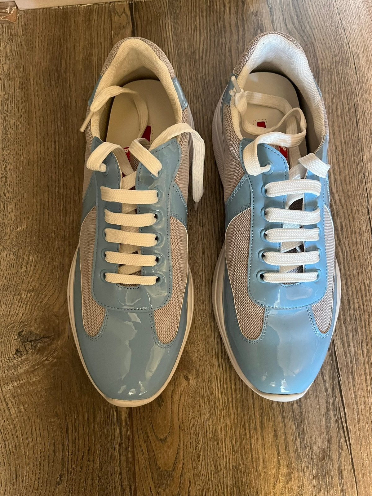 Prada cups maat 43, Ophalen of Verzenden, Zo goed als nieuw, Zwart
