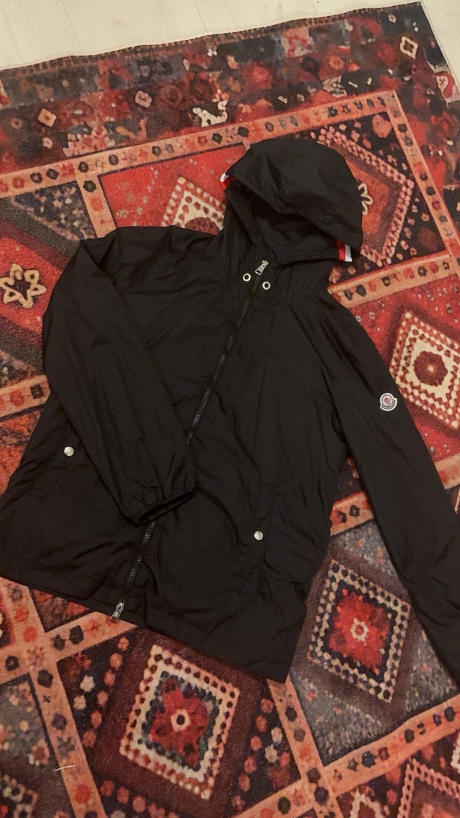 Moncler jas zwart, Ophalen of Verzenden, Zo goed als nieuw, Maat 48/50 (M), Zwart