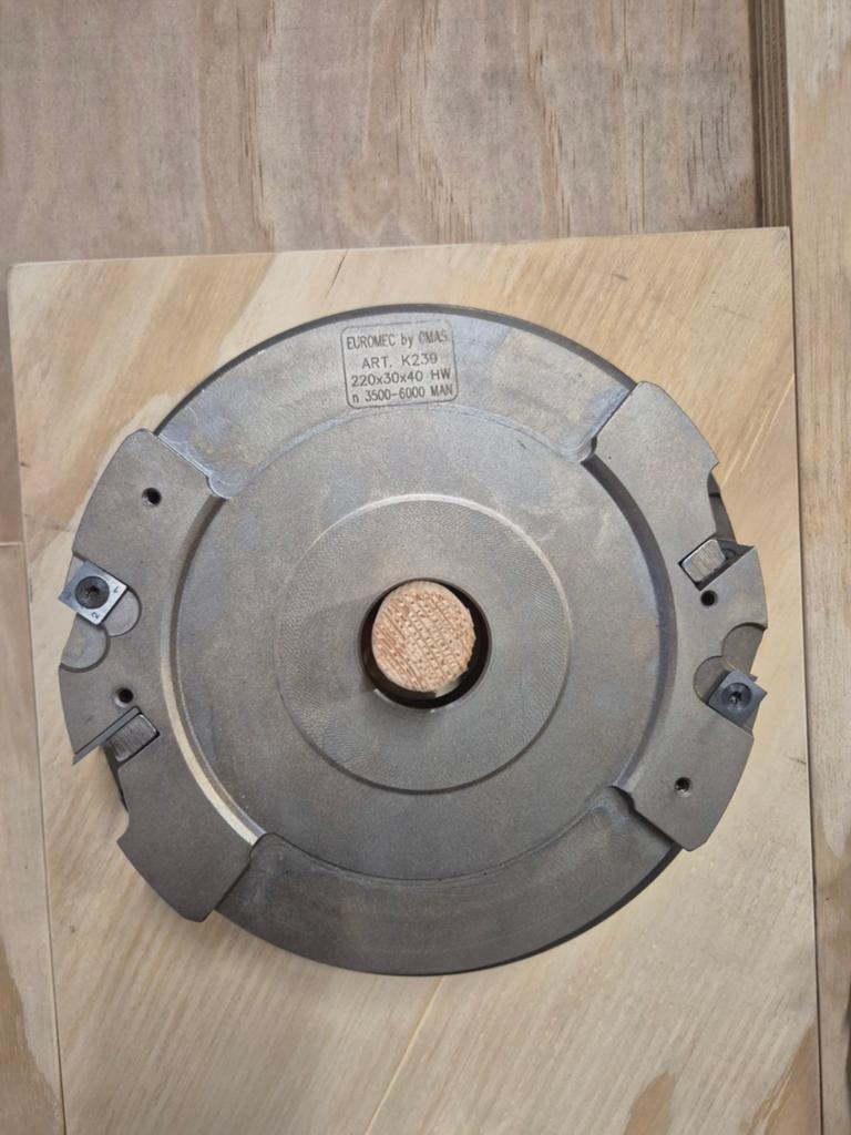 Freeskop 220x30x40 k239 omas, Doe-het-zelf en Verbouw, Ophalen of Verzenden, Gebruikt
