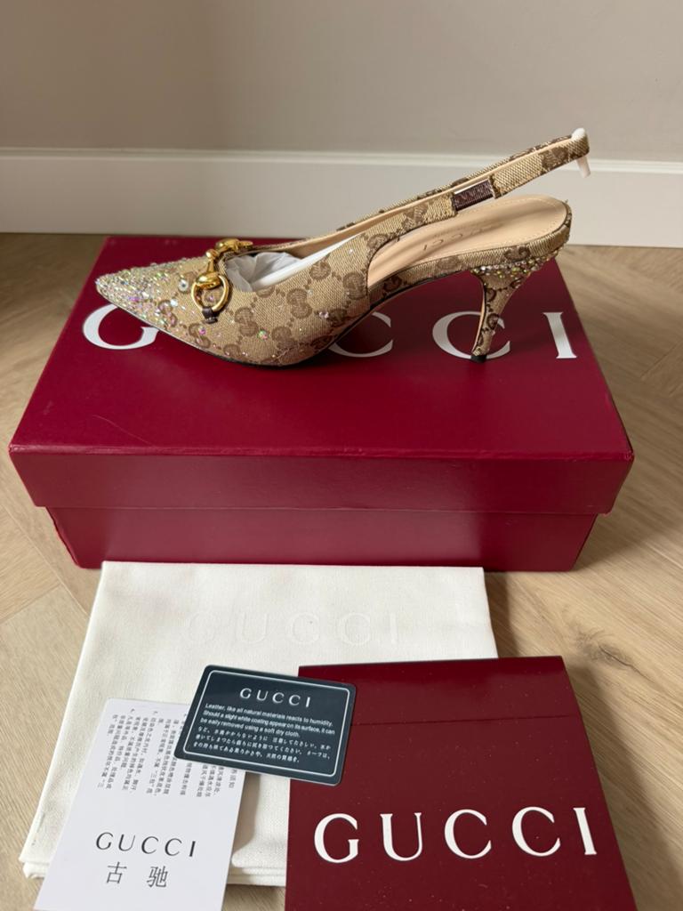 Gucci Crystal Slingback Heels / Pumps | Nieuw in Doos, Kleding | Dames, Schoenen, Ophalen of Verzenden, Nieuw, Bruin