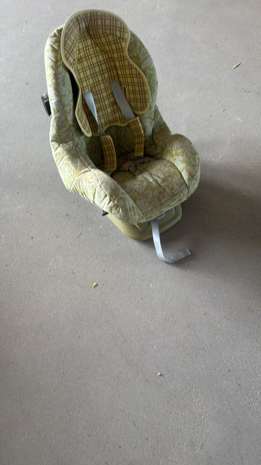 Gebruikt kinderautostoeltje - Groen/geel patroon, Verstelbare rugleuning, 9 t/m 18 kg, Ophalen, Overige merken