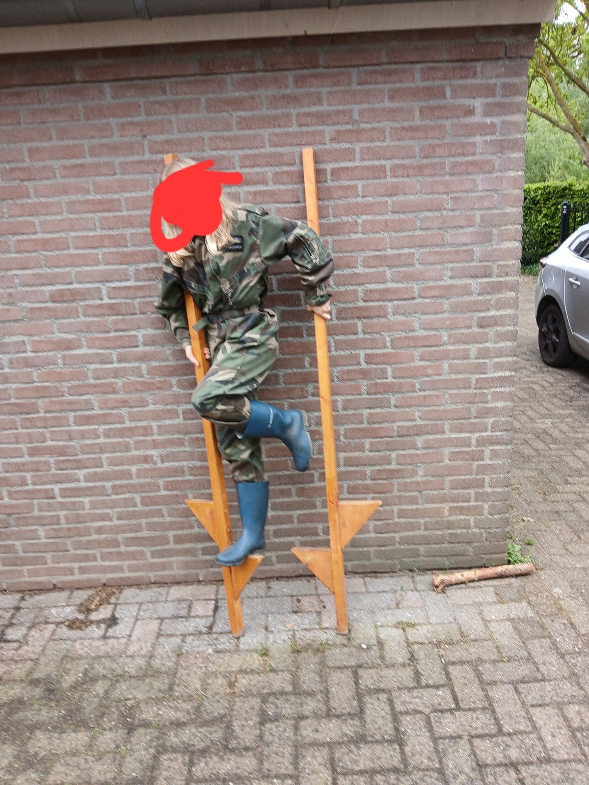 Houten stelten, Ophalen, Zo goed als nieuw
