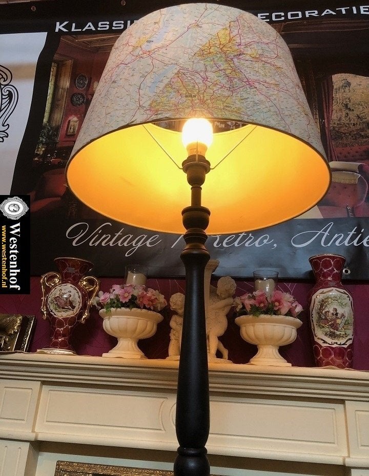 Vintage staande lamp hout zwart - lampenkap Duitsland kaart, Ophalen, Vintage, Hout, E27 (groot)