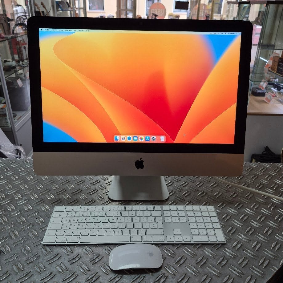 Imac 2017 21.5" i5 8GB 1TB Magic Mouse 2 en Magic Keyboard, 2 tot 3 Ghz, IMac, Ophalen of Verzenden, Zo goed als nieuw
