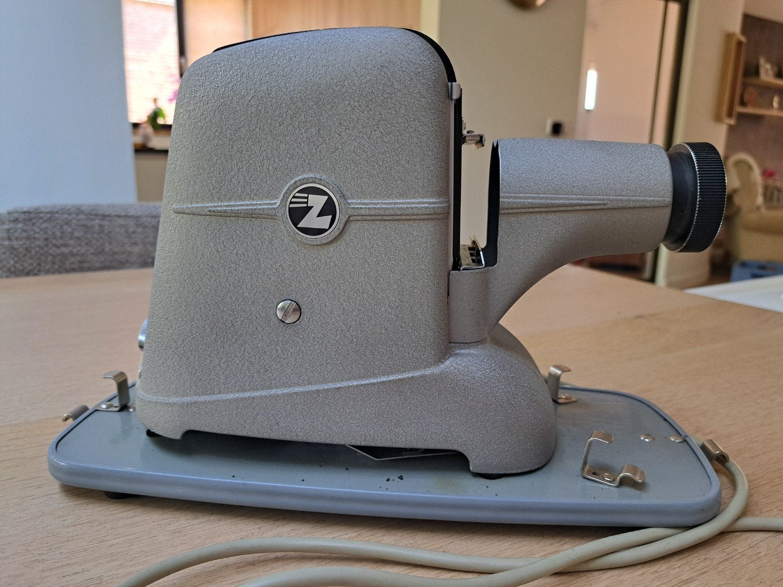 Zettolux vintage diaprojector met originele koffer jaren 50, Ophalen, Niet werkend