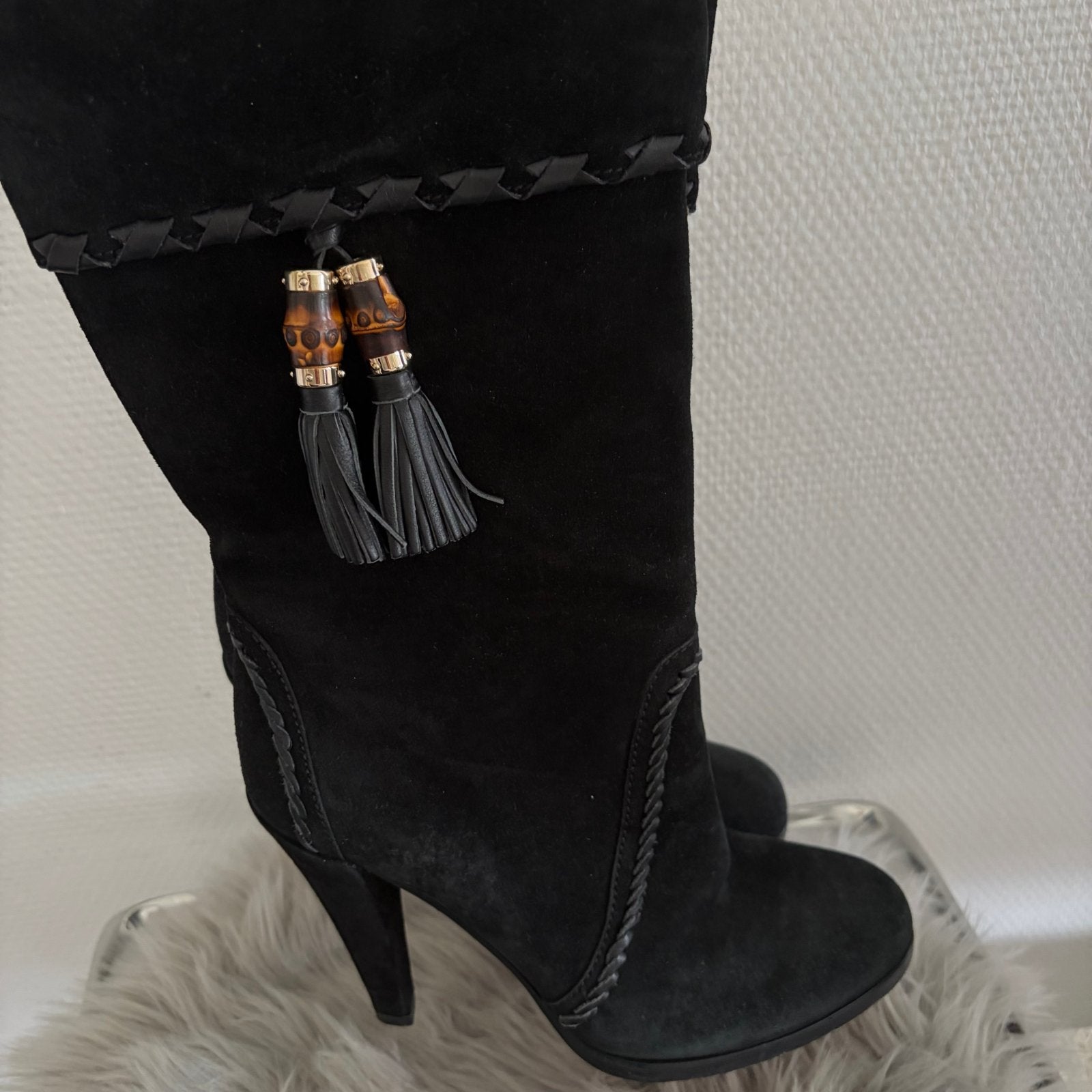 Gucci suède laarzen met bamboe details, maat 36.5, Ophalen of Verzenden, Gedragen, Zwart, Hoge laarzen