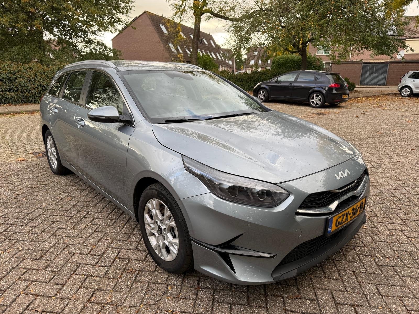 Kia (Pro) Cee d 1.0 T-gdi 100pk 2025 Grijs NAP, Auto's, Voorwielaandrijving, Stof, Zwart, Origineel Nederlands
