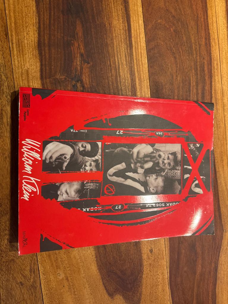 William Klein Fotoboek - Centre Pompidou, Ophalen of Verzenden, Gelezen, Fotografie algemeen