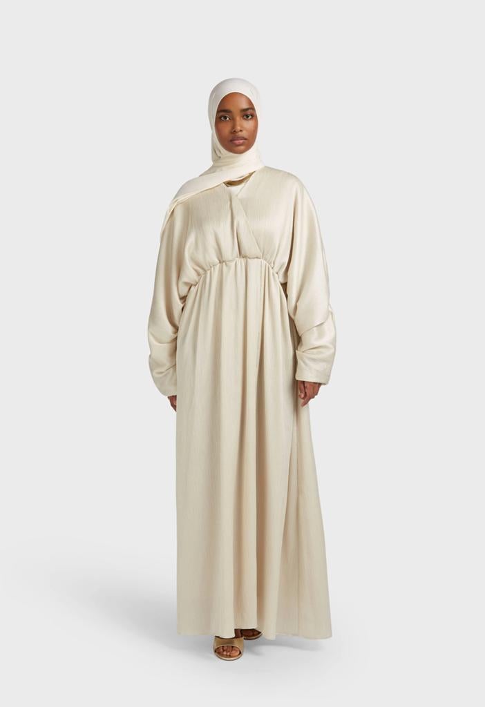 NIEUW - Merrachi Plisse Gathered Dress Sand M, Kleding | Dames, Gelegenheidskleding, Overige typen, Beige, Nieuw, Ophalen
