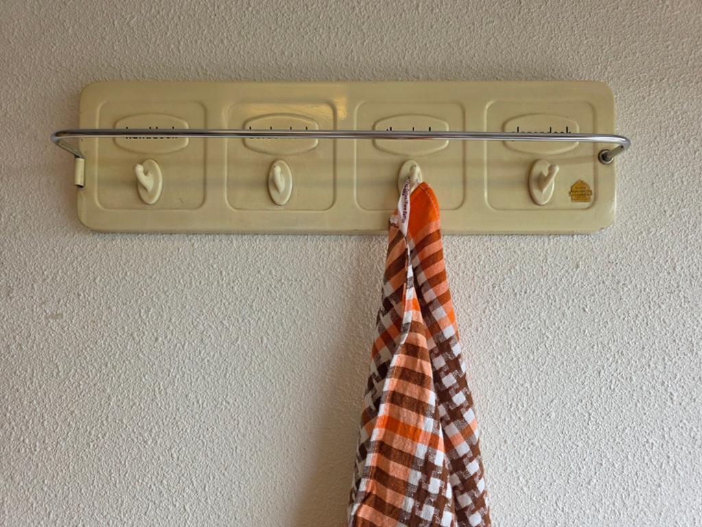 Vintage Brabantia handdoekenrek wandrek keuken rek jaren 60, Ophalen of Verzenden, Huis en Inrichting