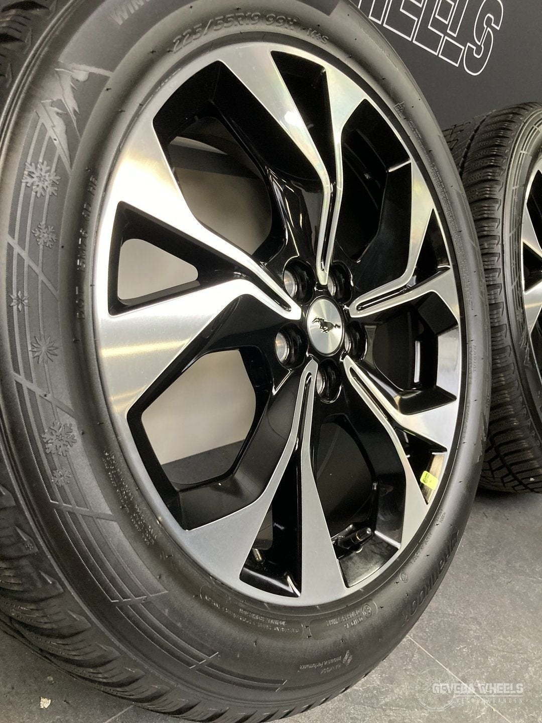 19” originele Ford Mustang Mach-e velgen winterbanden 5x108, 19 inch, Gebruikt, -, -
