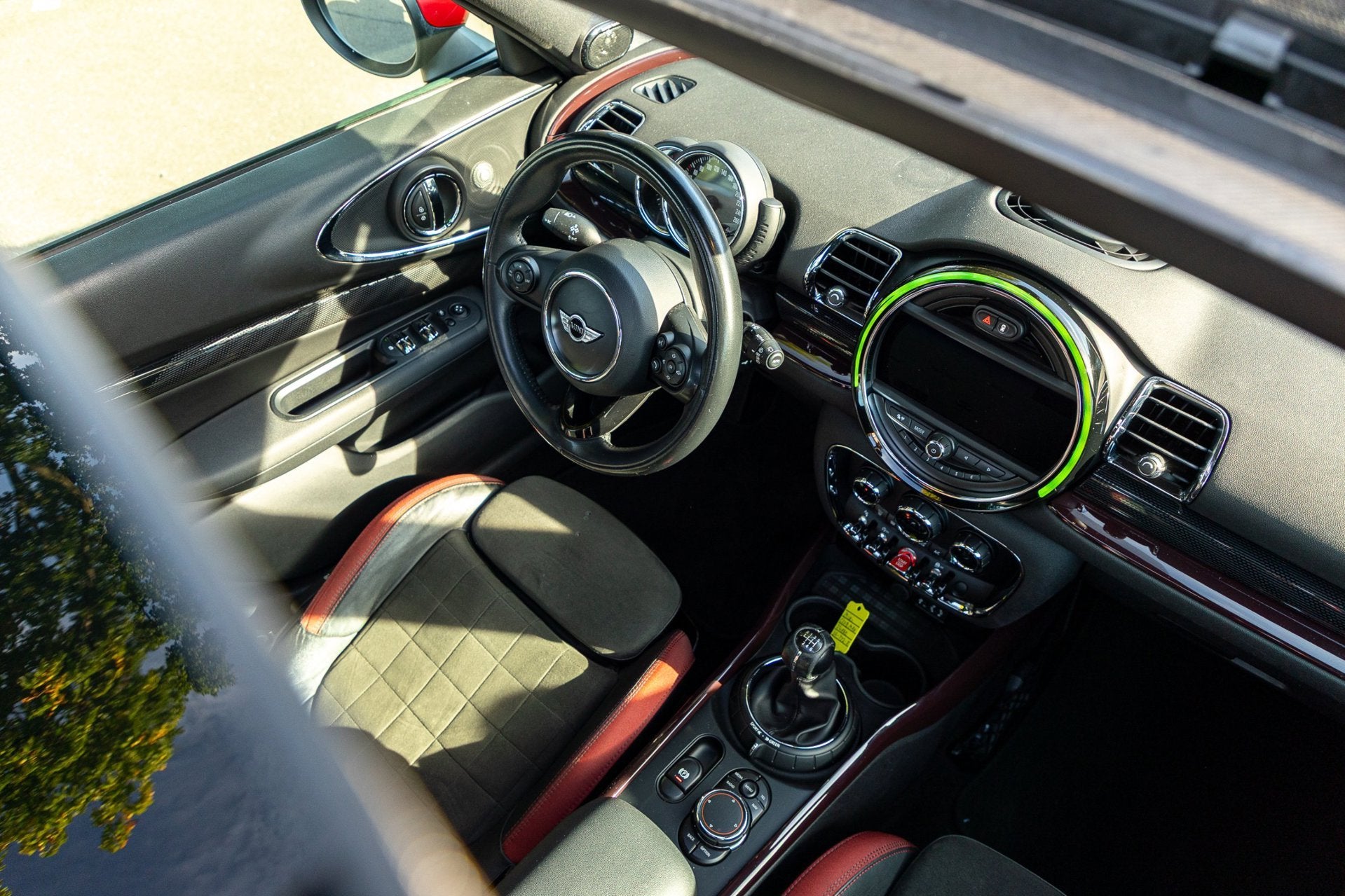 Mini Clubman 1.5 Cooper Chili Serious Business Panoramadak I, Auto's, Voorwielaandrijving, Dealer onderhouden, 136 pk, Gebruikt