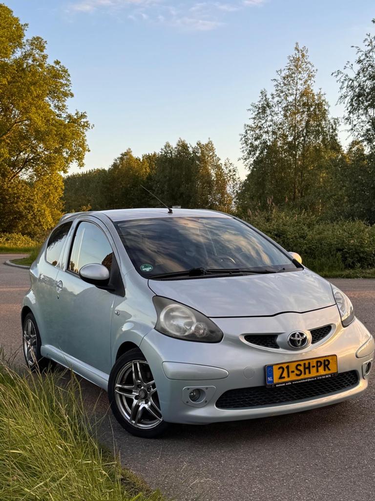 Toyota Aygo 1.0 12V sport, Airco ,2006, 3DRS, Auto's, Toyota, Voorwielaandrijving, 68 pk, Origineel Nederlands, Handgeschakeld