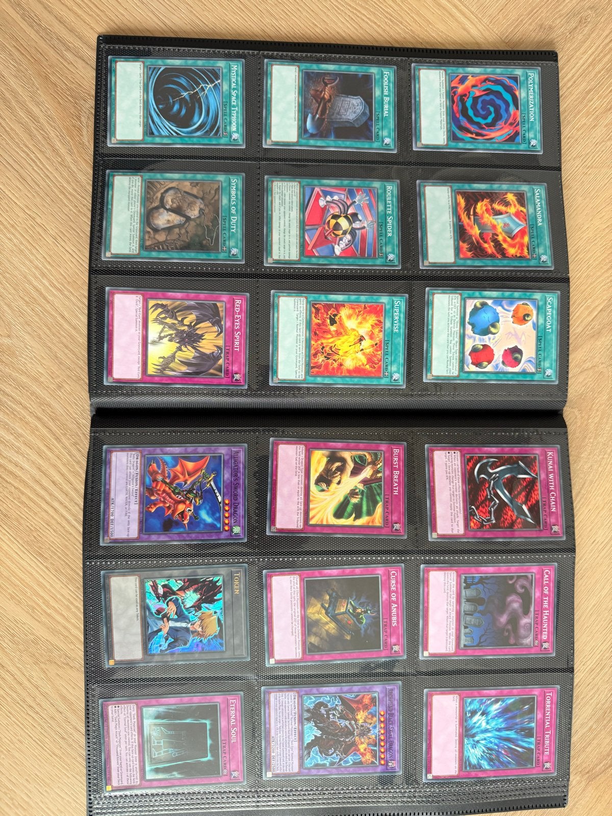 Yu-Gi-Oh! 135 Kaarten Verzameling in Binder, Ophalen of Verzenden, Gebruikt