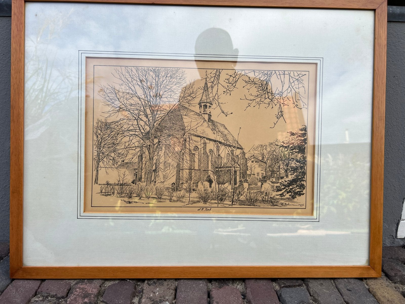 Ingelijste pentekening Ned. Hervormde Kerk Made, 1976, Antiek en Kunst, Ophalen of Verzenden, Tekening, Pentekening, Gesigneerd