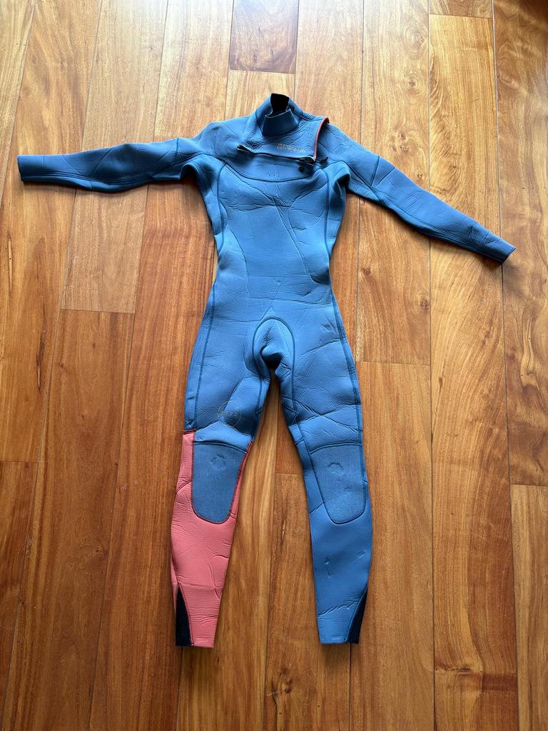 Surf pak manera SMALL 4/3mm, Ophalen of Verzenden, Gebruikt, Heer, Wetsuit
