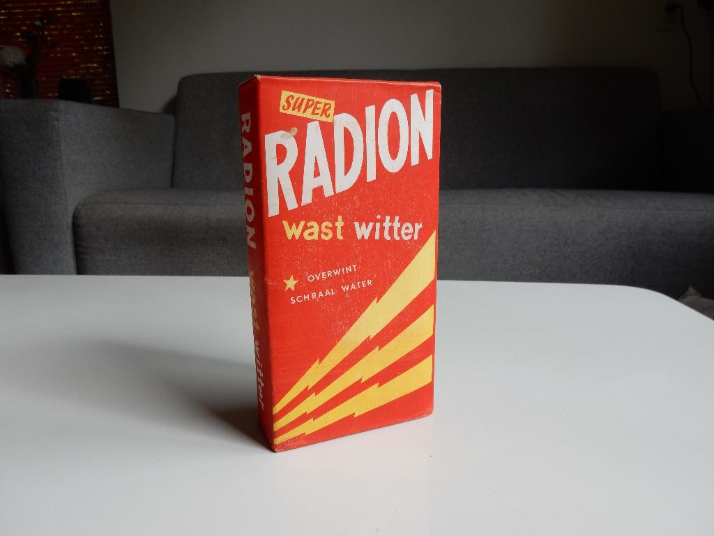 Vintage pak Radion wasmiddel + reclame uit krant 1950., Verzamelen, Ophalen of Verzenden, Overige typen