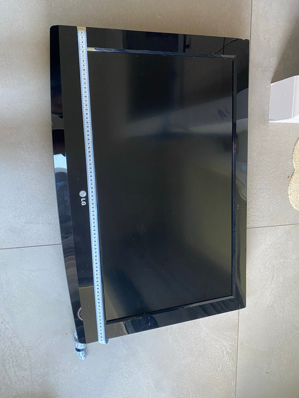 LG TV 80 cm breed met ophangbeugel, Ophalen, Gebruikt, 50 Hz, 80 tot 100 cm