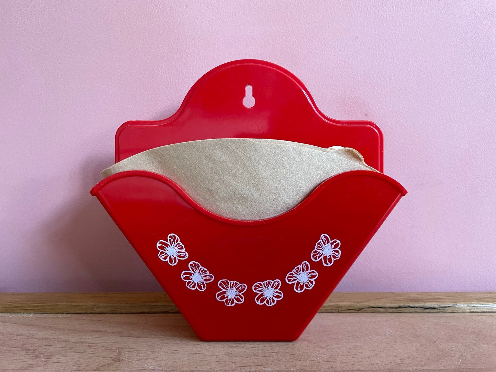 Rode koffiefilterhouder met bloemmotief, Kunststof, Ophalen of Verzenden, Rood, Overige merken