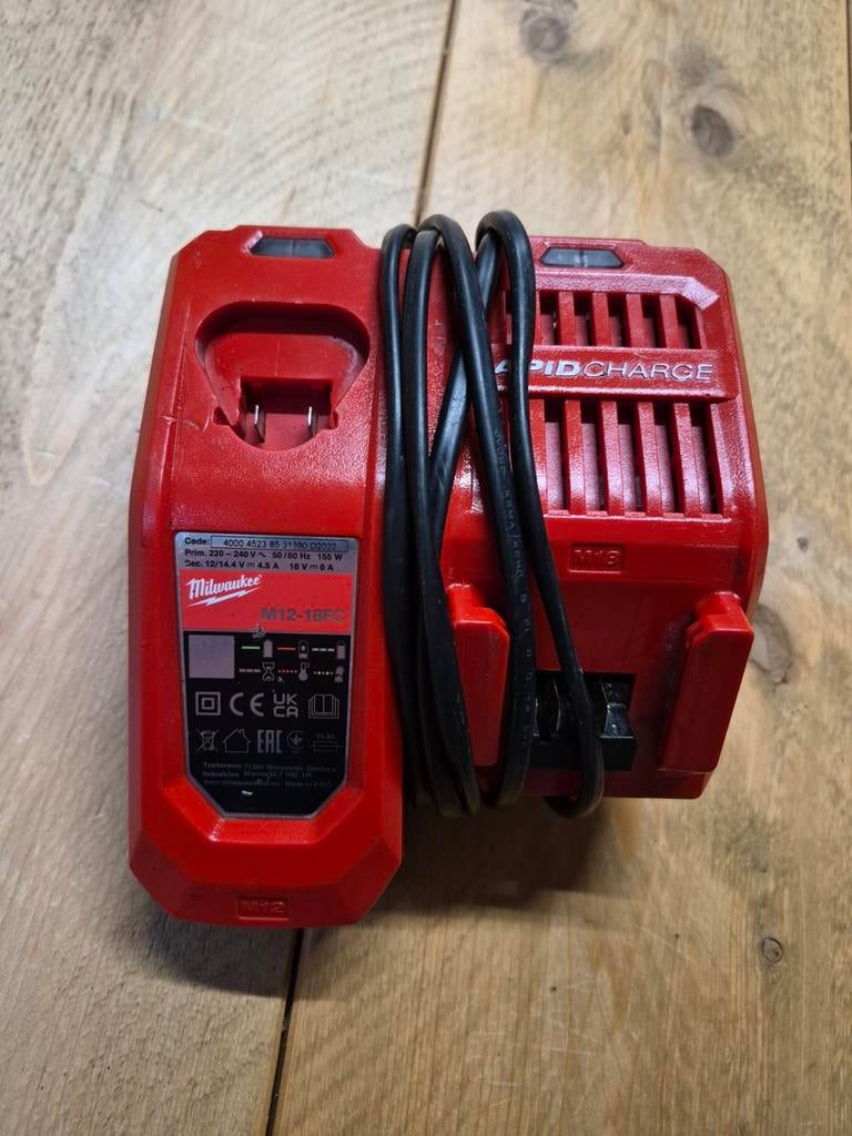 Milwaukee snellader M18/M12, Ophalen of Verzenden