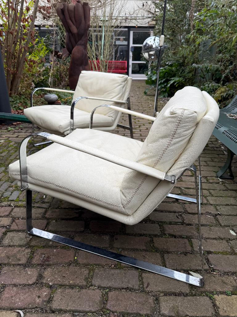 2 Fauteuils Conform Shabby wit leer gave staat, Ophalen, 75 tot 100 cm, Zo goed als nieuw, Industrieel Vintage Klassiek tijdloos loungen