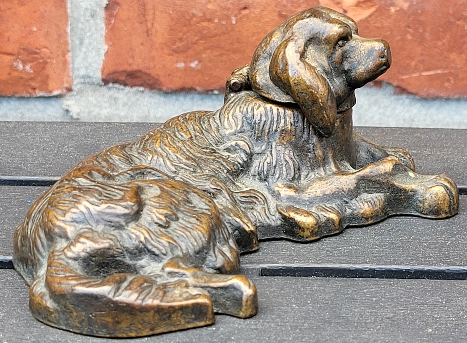 Bronzen liggende hond inktpot kopje Ierse setter ca. 1930, Ophalen of Verzenden, Brons