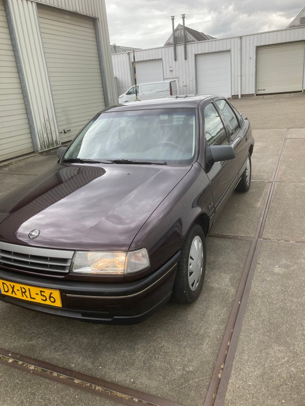 Opel Vectra 2.0 I AUT U9 1992 Aubergine, foto 2