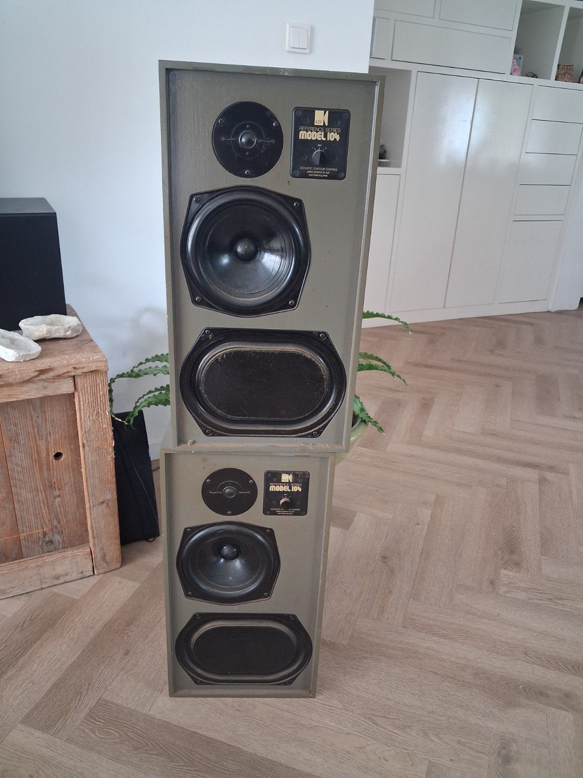 KEF 104 speakers - zonder frontjes, kasten geschilderd, Ophalen