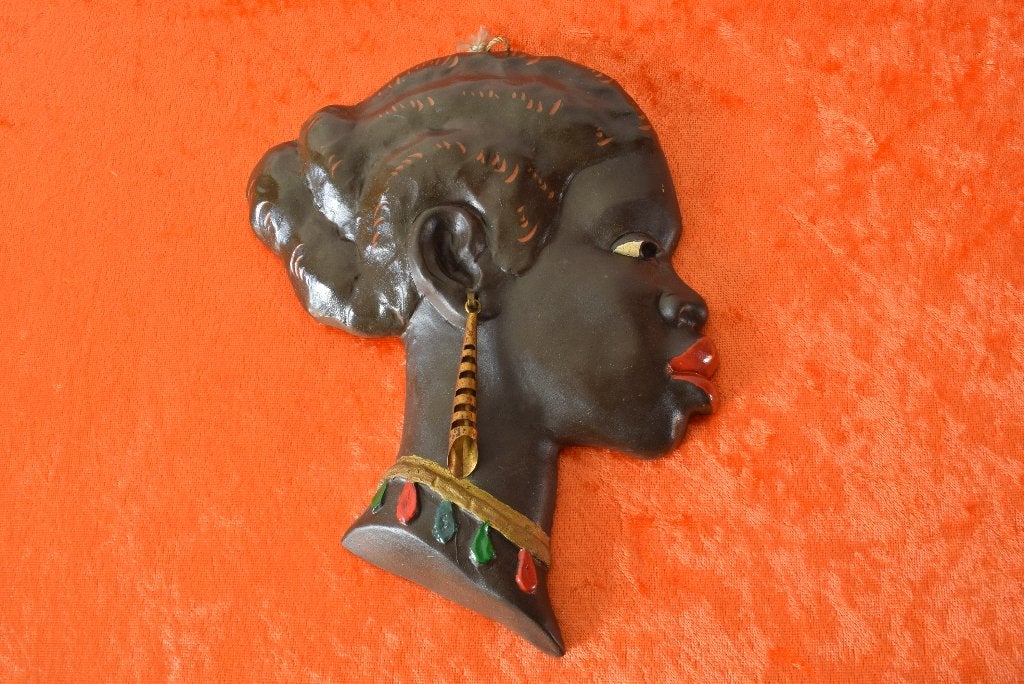 Retro vintage wandhoofd - Afrikaanse vrouw met oorbel, Ophalen of Verzenden