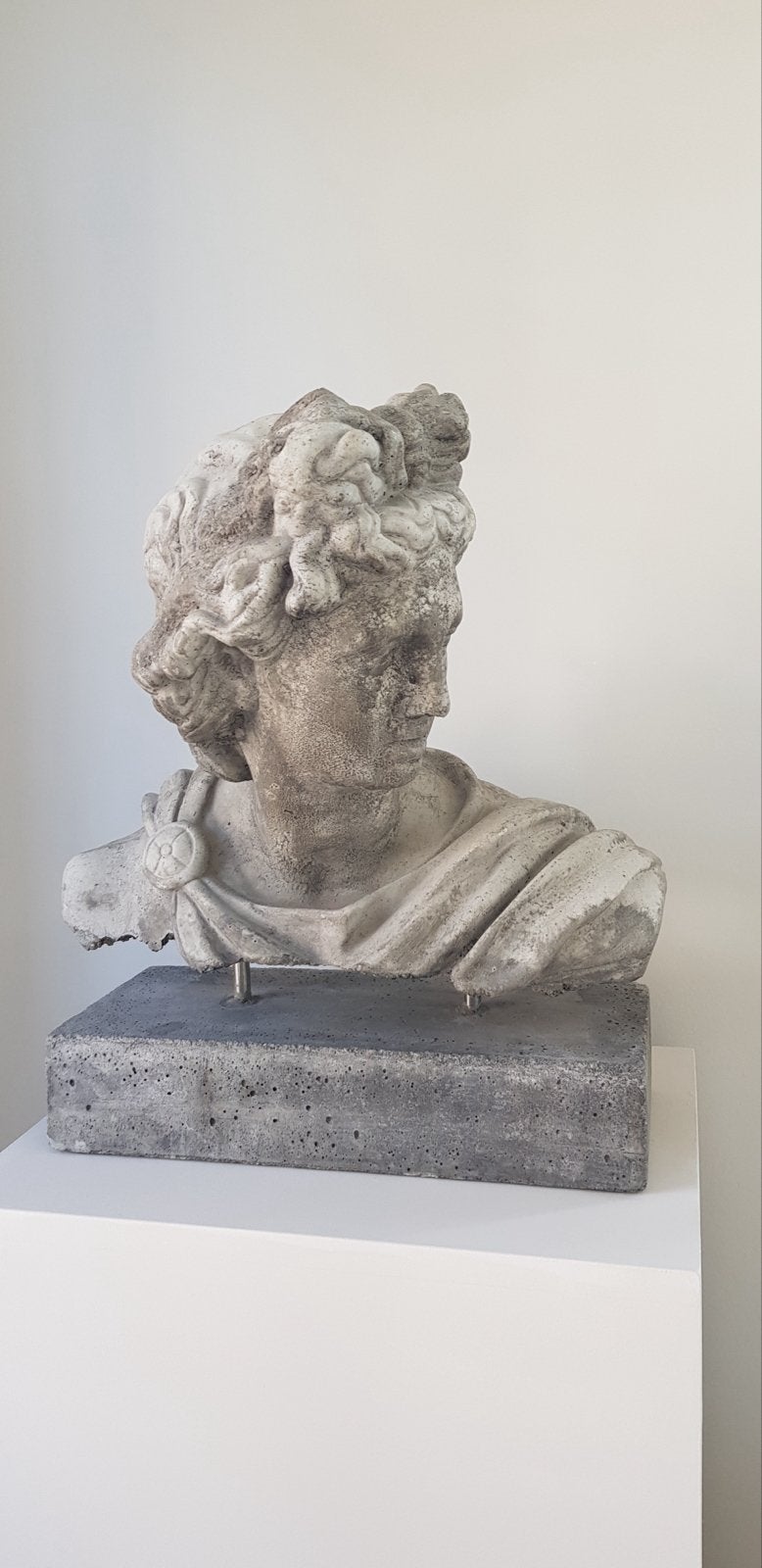 Klassieke Buste van Apollo op Sokkel - Steen, Ophalen, Buste, 50 - 100 cm, Man