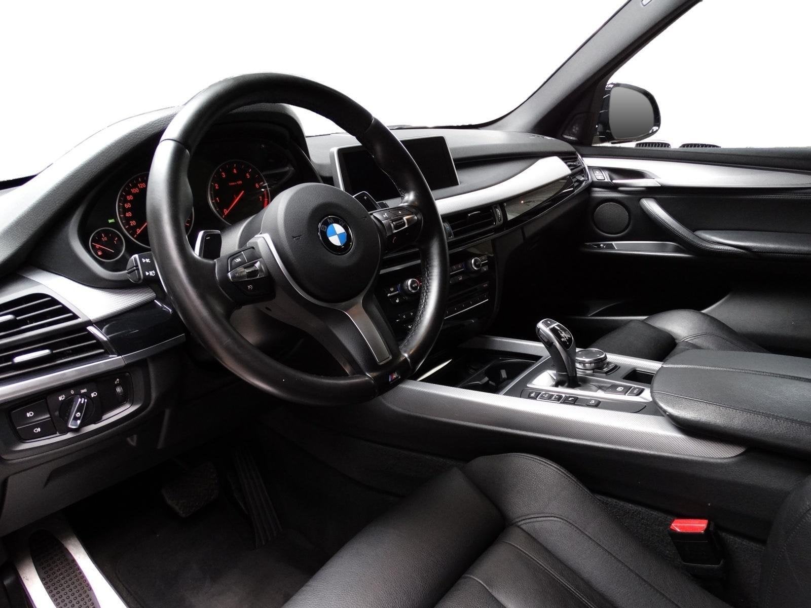 BMW X5 xDrive35i M Sport |Harman Kardon|Soft Close|Trekhaak, Auto's, Automaat, 2005 kg, Gebruikt, Zwart