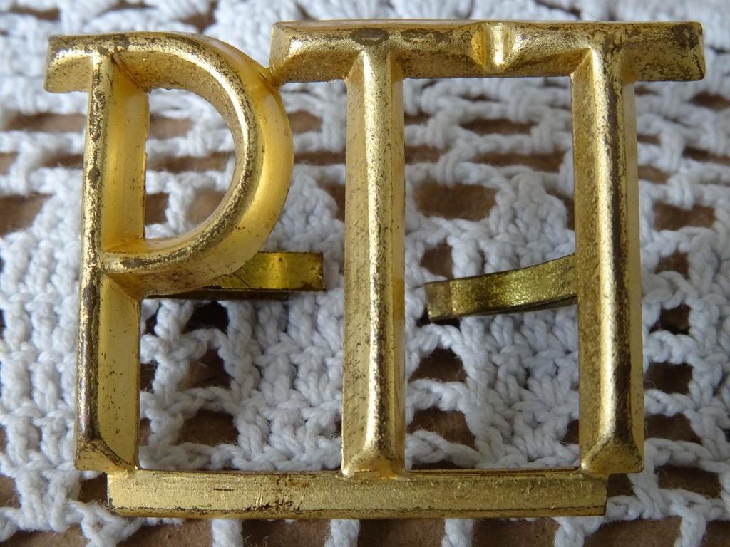 Vintage PTT insigne voor uniformpet PTT petembleem verguld ?, Ophalen of Verzenden