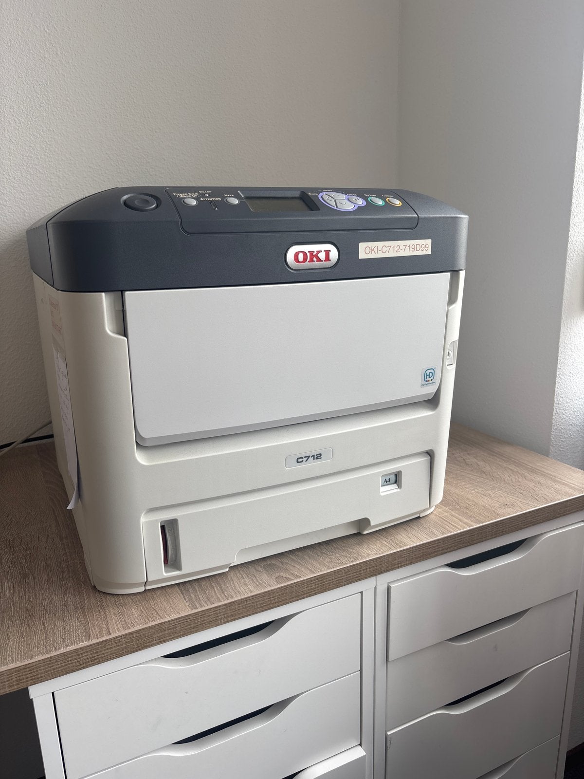 OKI C712 Kleurenlaserprinter - gratis afhalen, Computers en Software, Printers, Ophalen, Printer, Kleur printen, Zo goed als nieuw