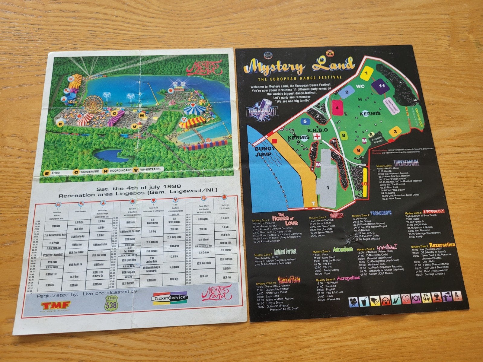 Mysteryland 1997+ 98 timetable flyers ( hardcore thunderdome, Ophalen of Verzenden