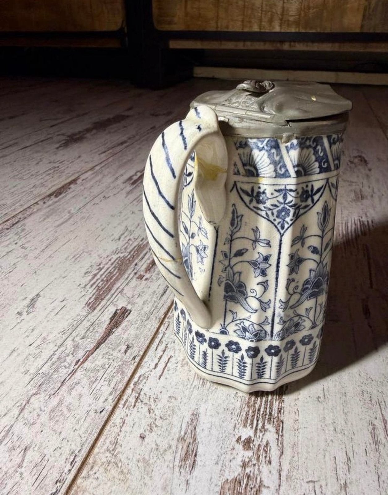 Antiek Meissen kannetje met tinnen deksel - Blauw bloemmotie, Antiek en Kunst, Ophalen of Verzenden