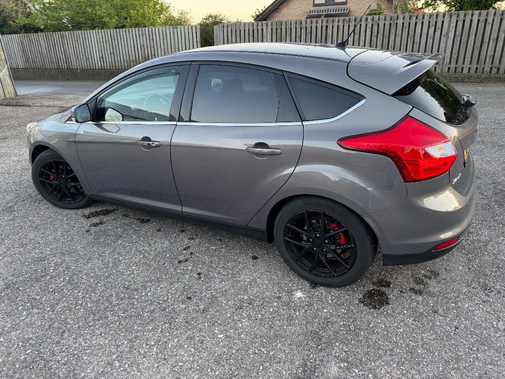 Ford focus goed onderhouden!!!, Auto's, Bruin, 635 kg, 100 pk, Overige kleuren