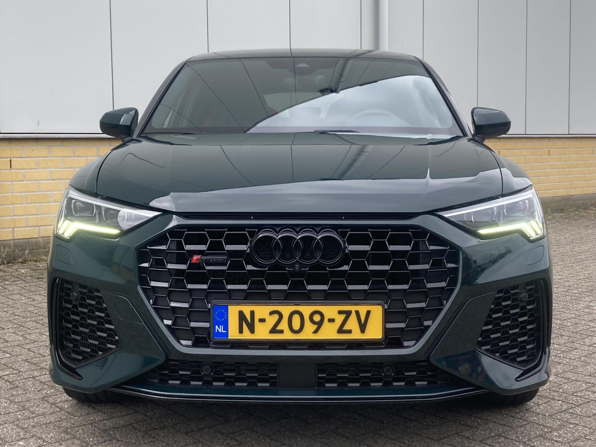 Audi RS Q3 Sportback RSQ3 2.5 TFSI Quattro 400 pk Individual, Automaat, Gebruikt, 1675 kg, Automatische klimaatregeling