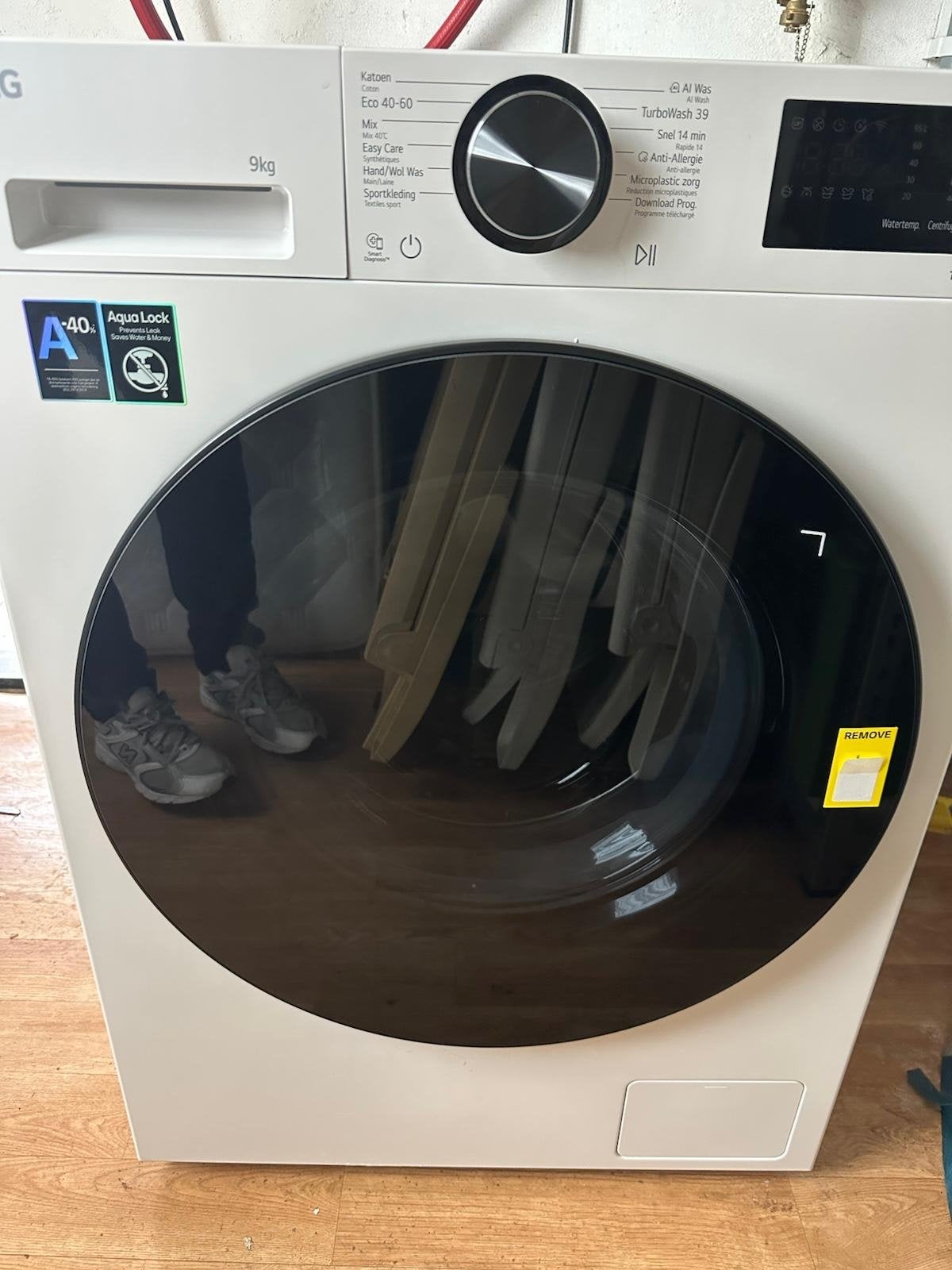 LG Voorlader Wasmachine 9kg - Energiezuinig en Stil, Ophalen, 1200 tot 1600 toeren, 8 tot 10 kg, Zo goed als nieuw