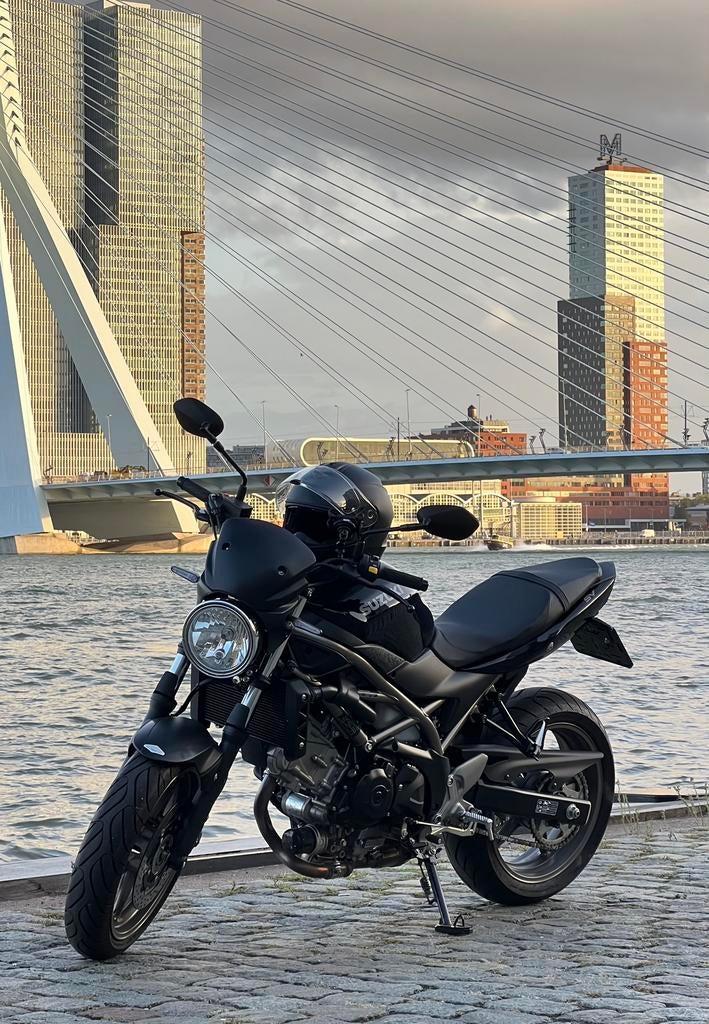 Suzuki SV650 ABS 2024 gloednieuw garantie tot 2030, Motoren, Motoren | Suzuki, Particulier, Naked bike, meer dan 35 kW, 2 cilinders