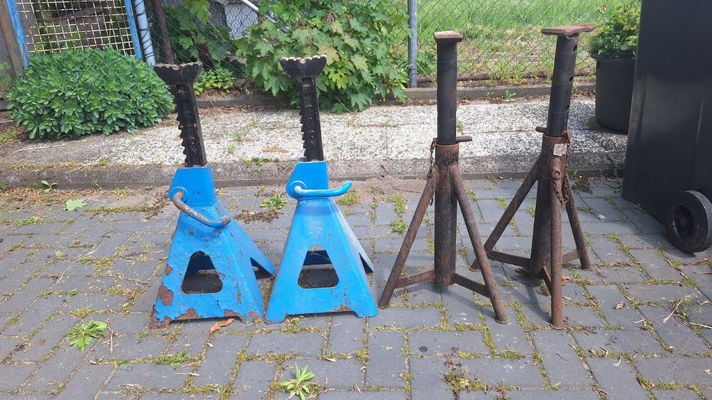 Assteunen 2 ton - Set van 4 stuks, Ophalen, Gebruikt, Manueel, Garagekrik