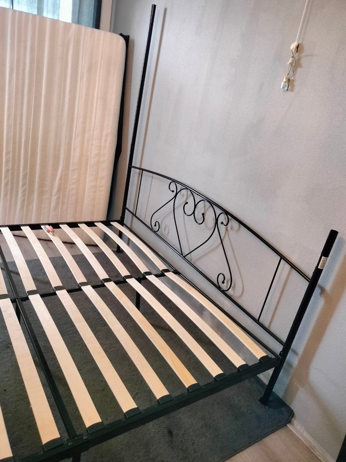 Zwart hemelbed 180x200 cm met lattenbodem, Ophalen, Zwart, Tweepersoons, Zo goed als nieuw