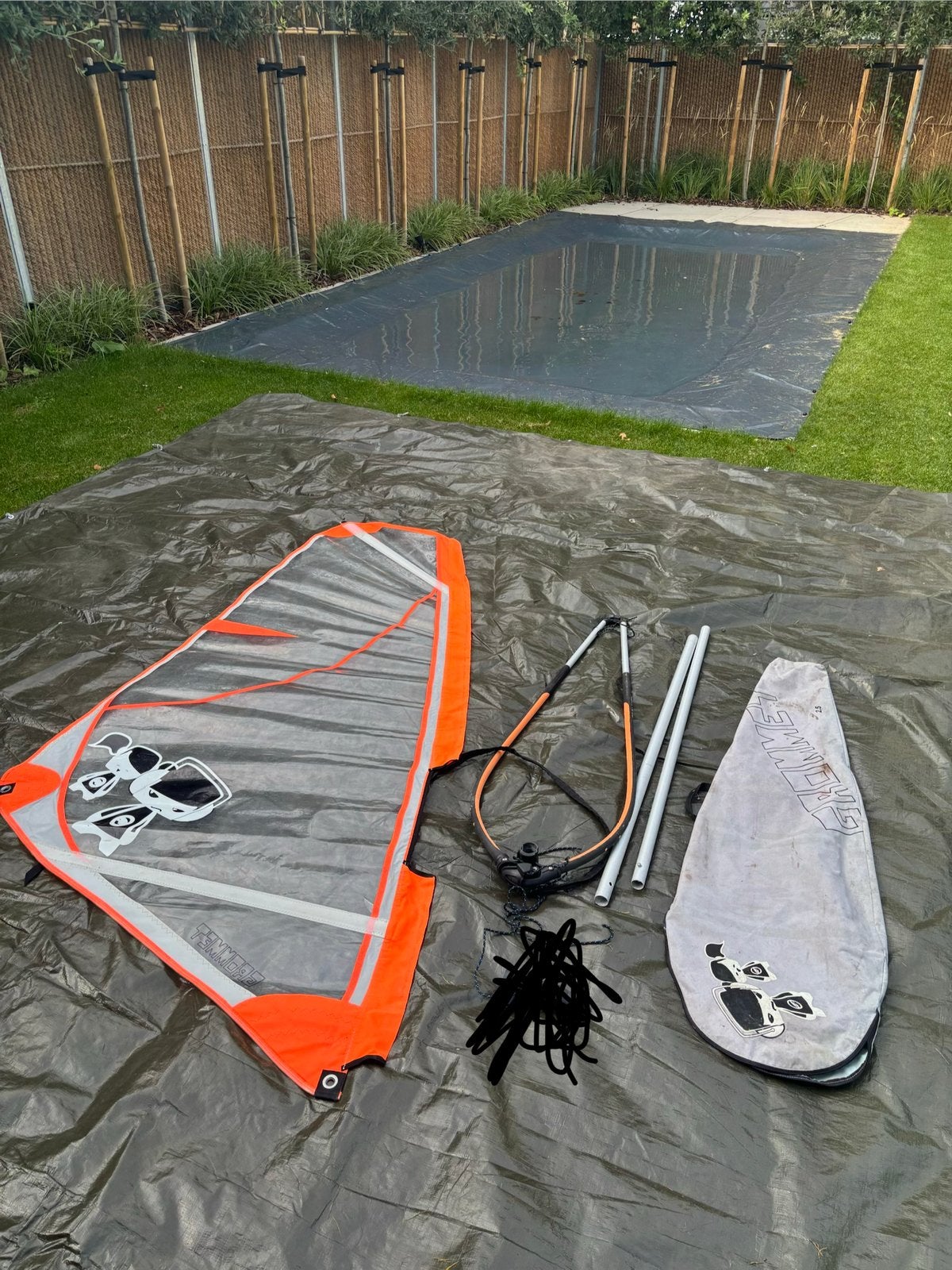 Windgear Grommet 2.5 m² - kinder windsurfset, Watersport en Boten, Ophalen, Gebruikt, Complete set, Minder dan 3.5 m²